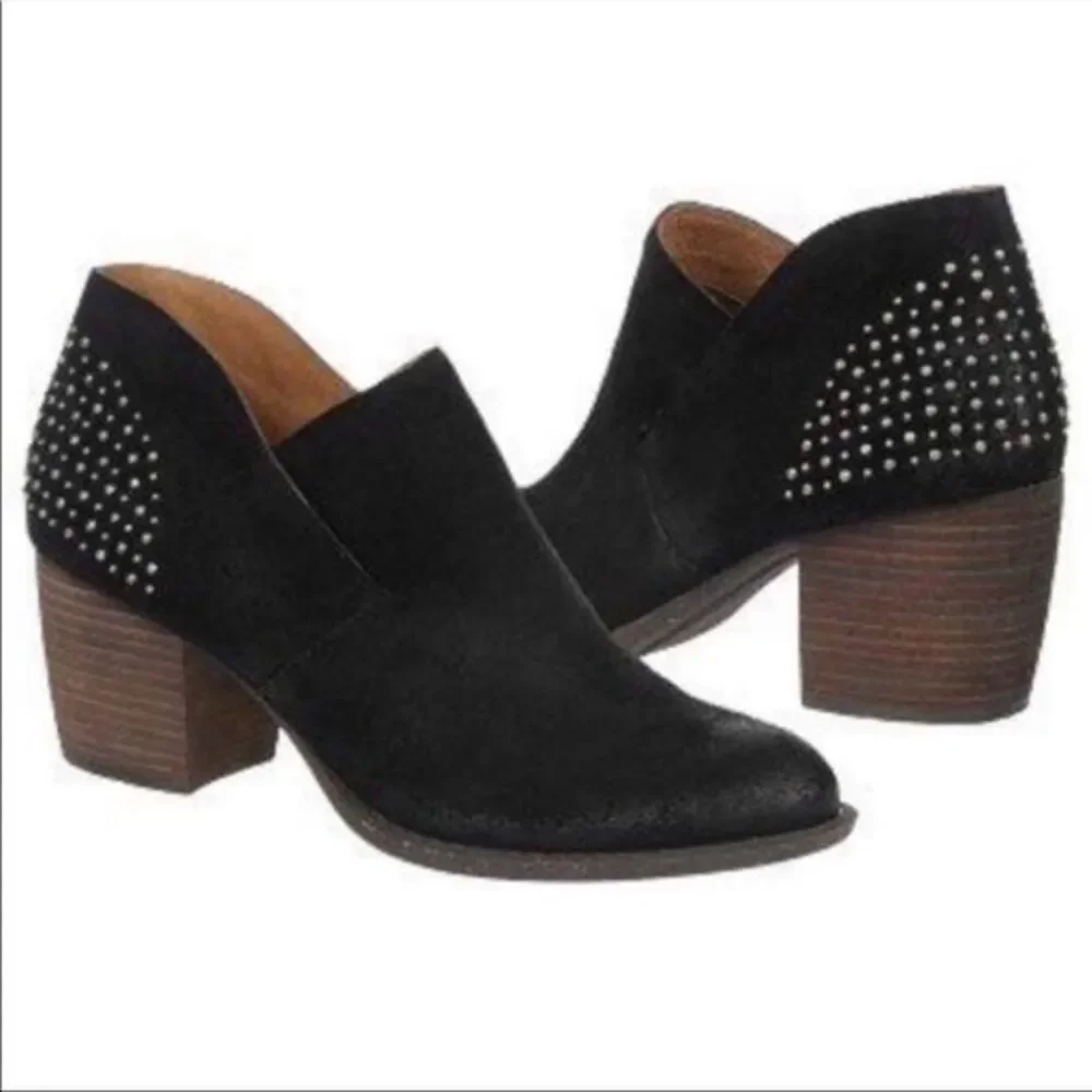 Naya Valerie Black Studded Suede Leather Bootie Size 6.5